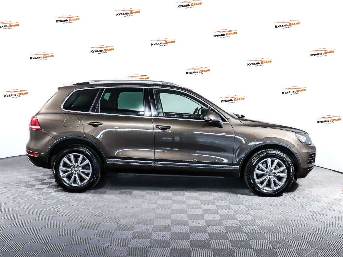 Volkswagen Touareg 2013 года с пробегом. Фото: #3