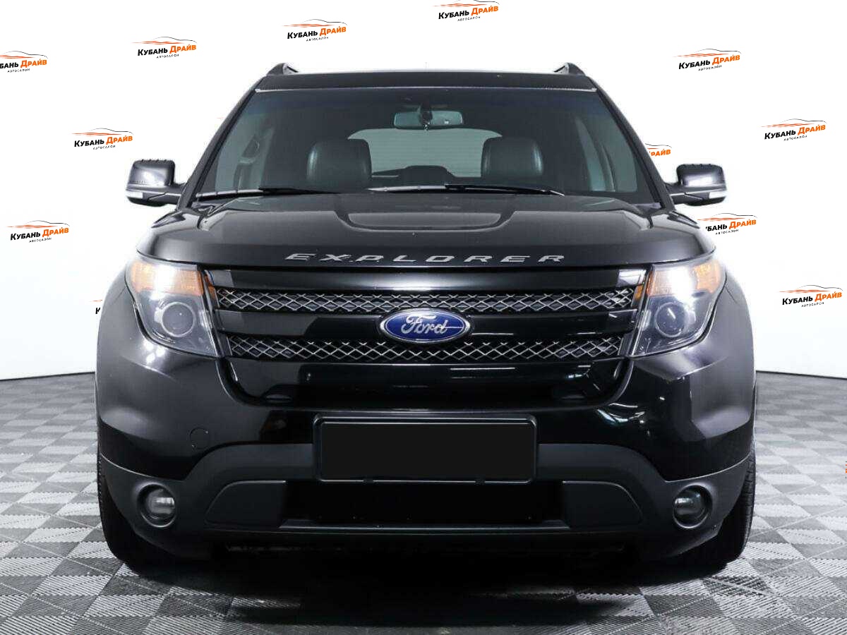 Ford Explorer 2013 года с пробегом. Фото: #1