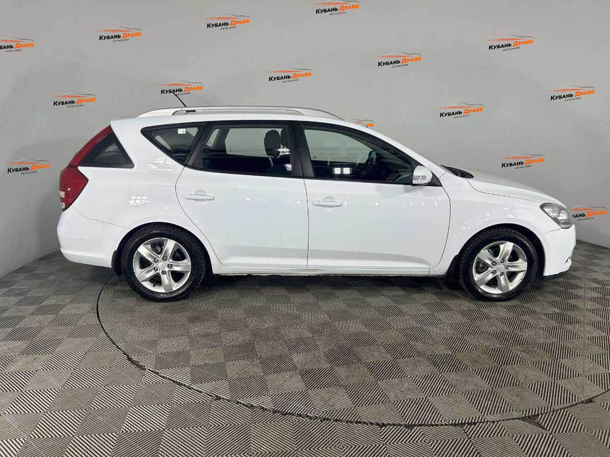 Kia Ceed 2012 года с пробегом. Фото: #3