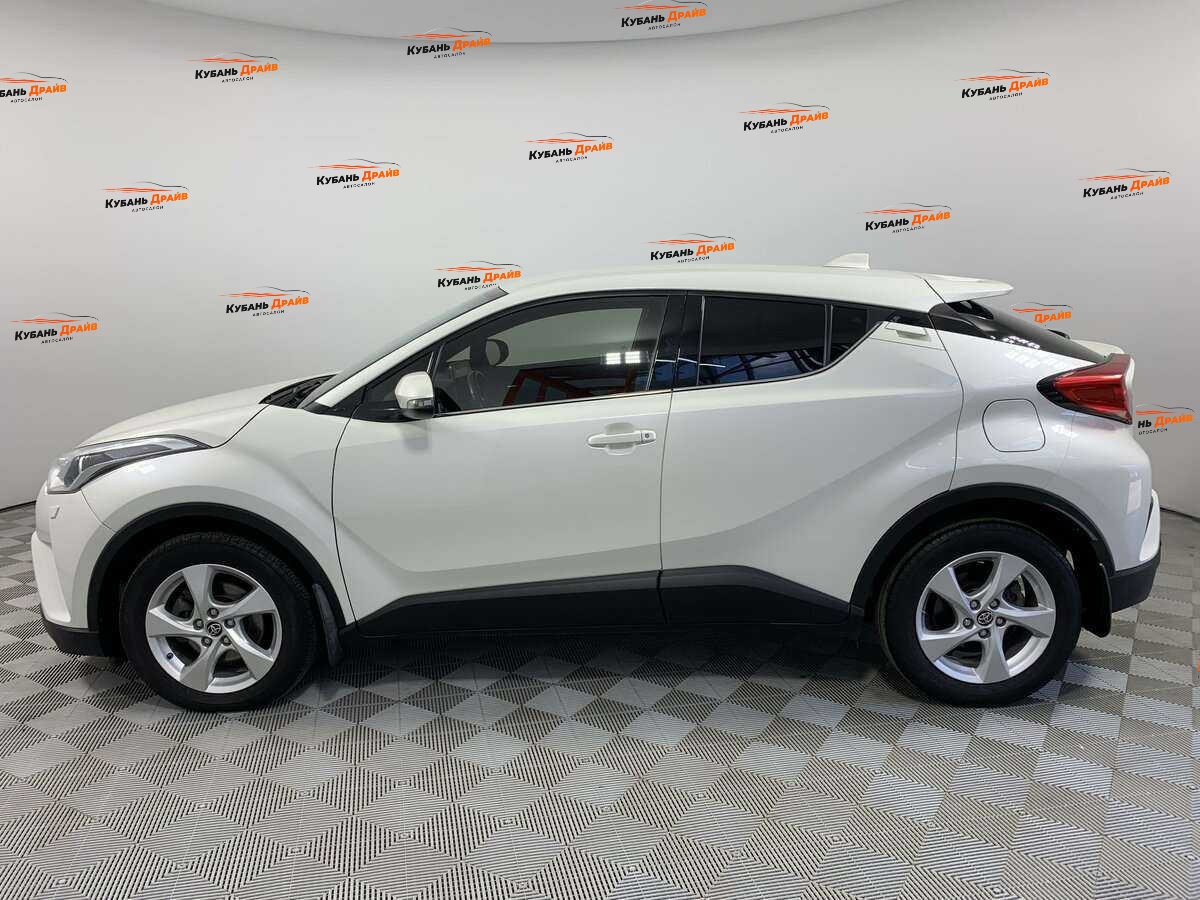 Toyota C-HR 2019 года с пробегом. Фото: #7