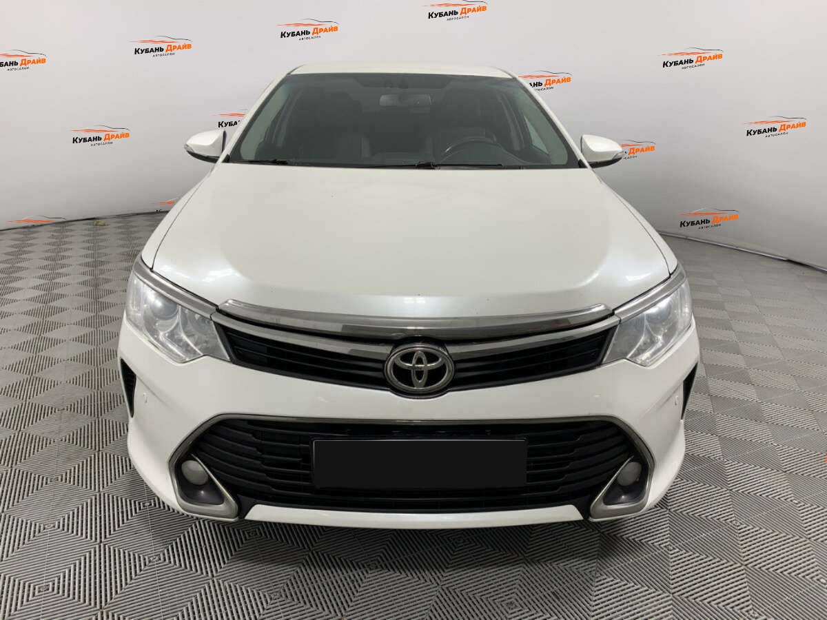 Toyota Camry 2016 года с пробегом. Фото: #1