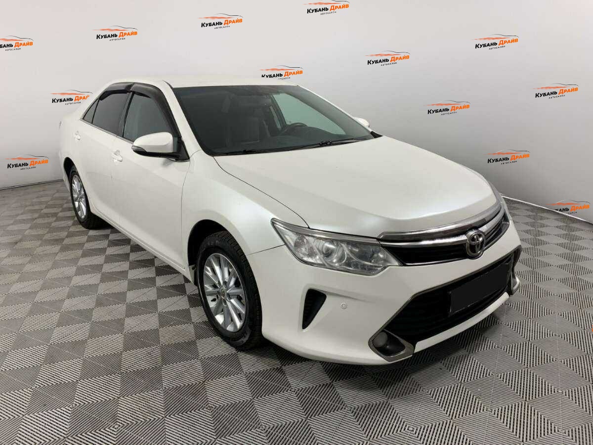 Toyota Camry 2016 года с пробегом. Фото: #2