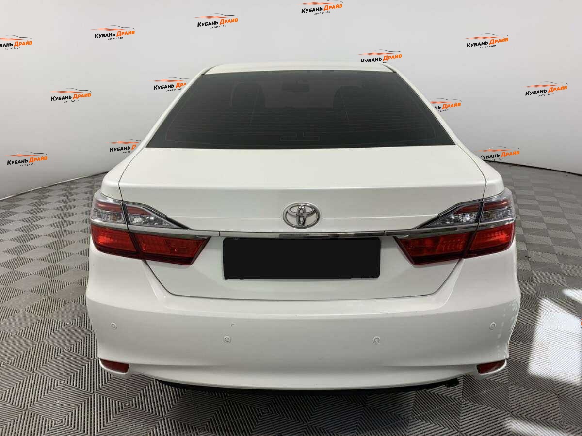 Toyota Camry 2016 года с пробегом. Фото: #5