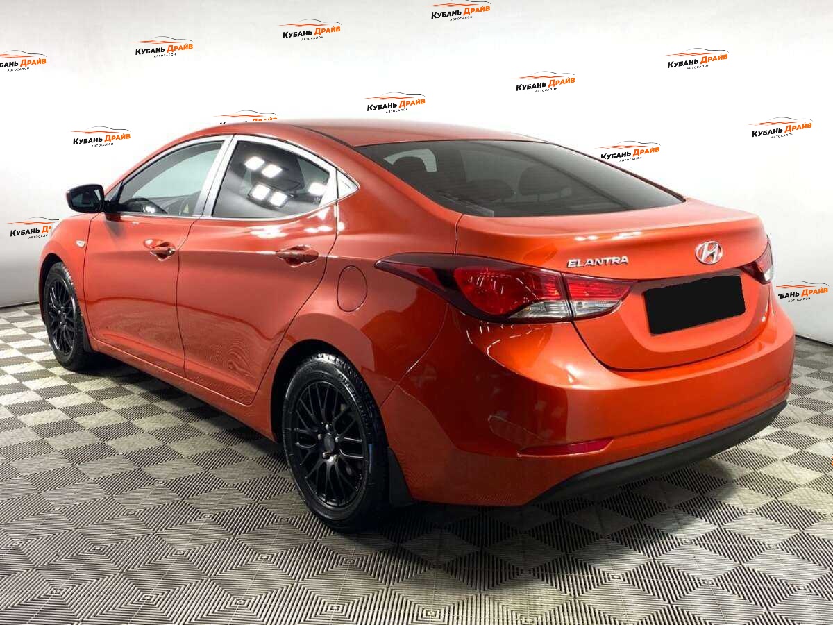 Hyundai Elantra 2015 года с пробегом. Фото: #4