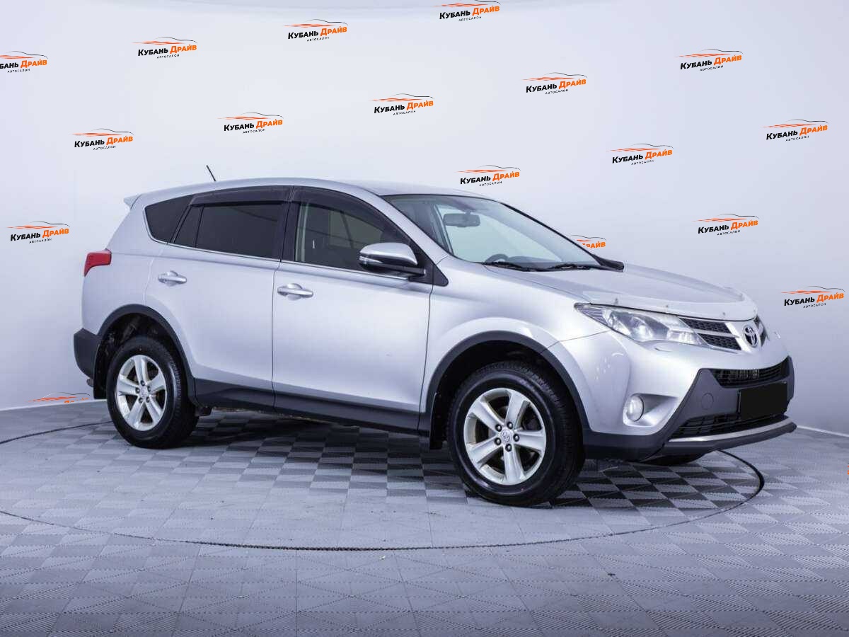 Toyota RAV4 2013 года с пробегом. Фото: #2