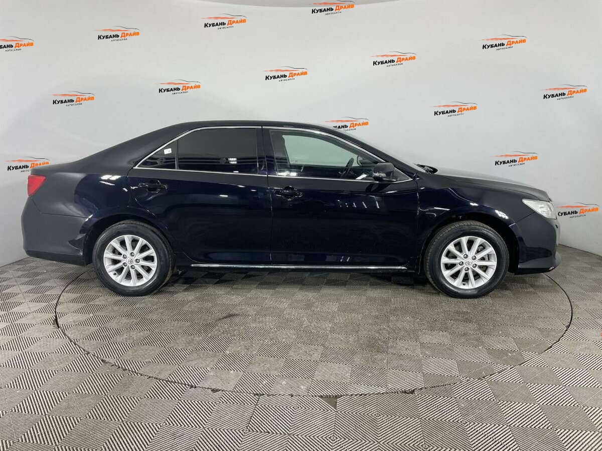 Toyota Camry 2012 года с пробегом. Фото: #3