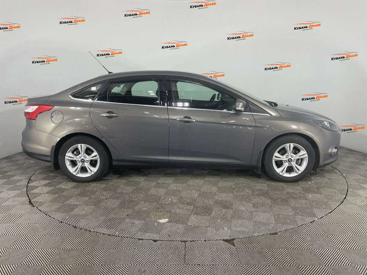 Ford Focus 2014 года с пробегом. Фото: #3