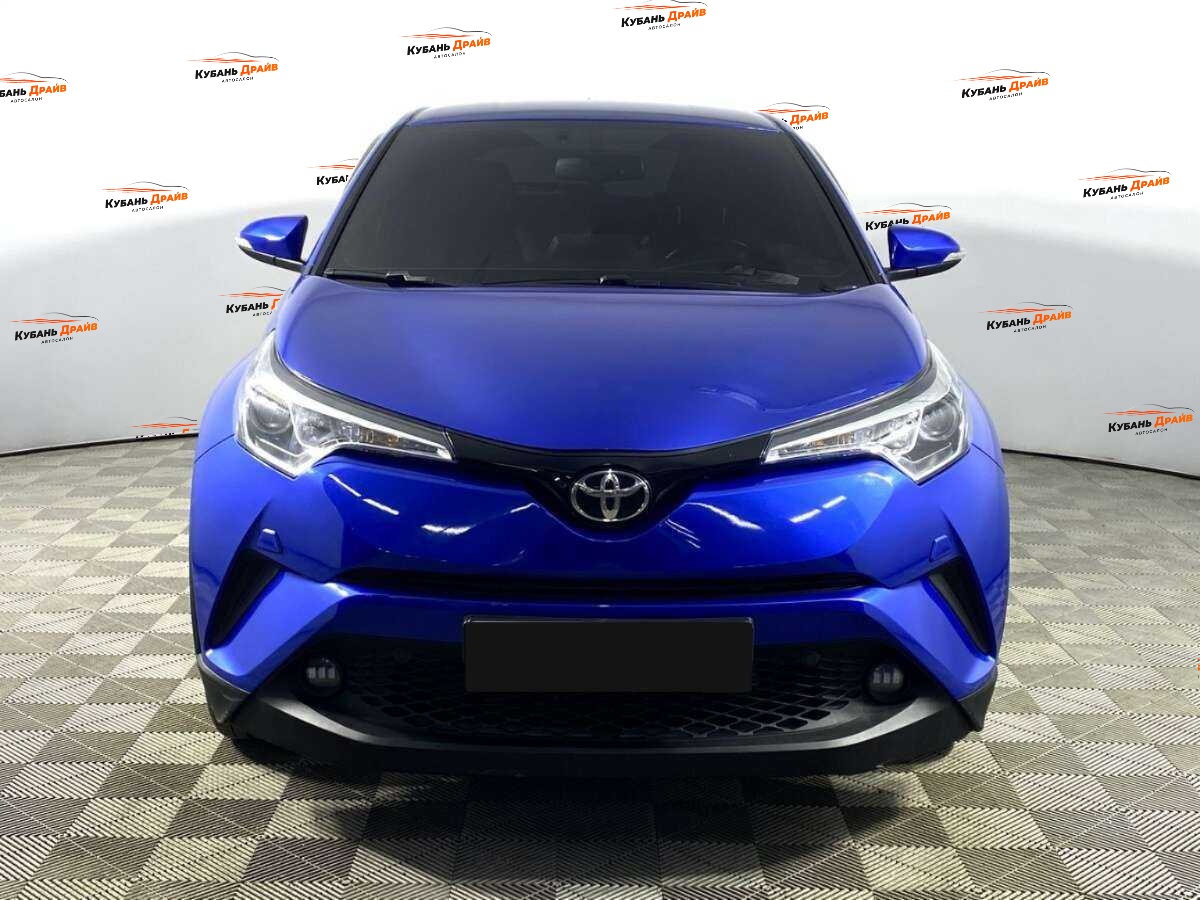 Toyota C-HR 2019 года с пробегом. Фото: #1