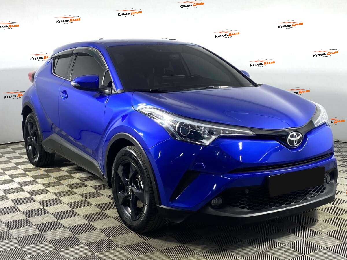 Toyota C-HR 2019 года с пробегом. Фото: #2