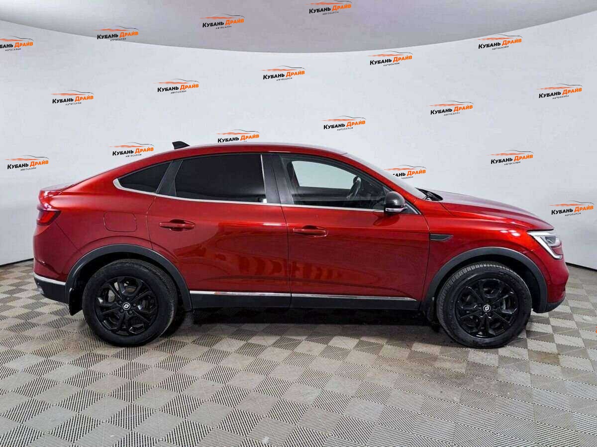 Renault Arkana 2021 года с пробегом. Фото: #3