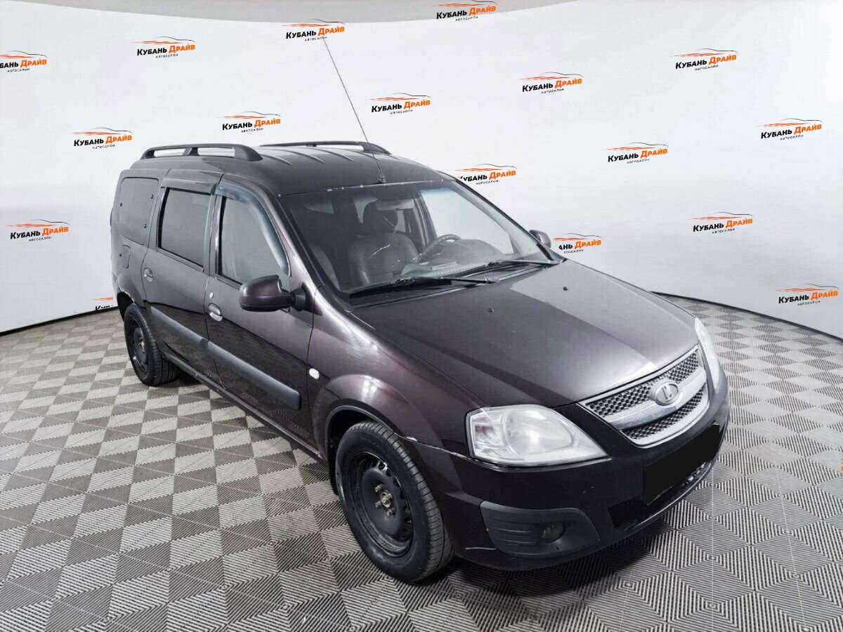 Lada (ВАЗ) Largus 2015 года с пробегом. Фото: #2