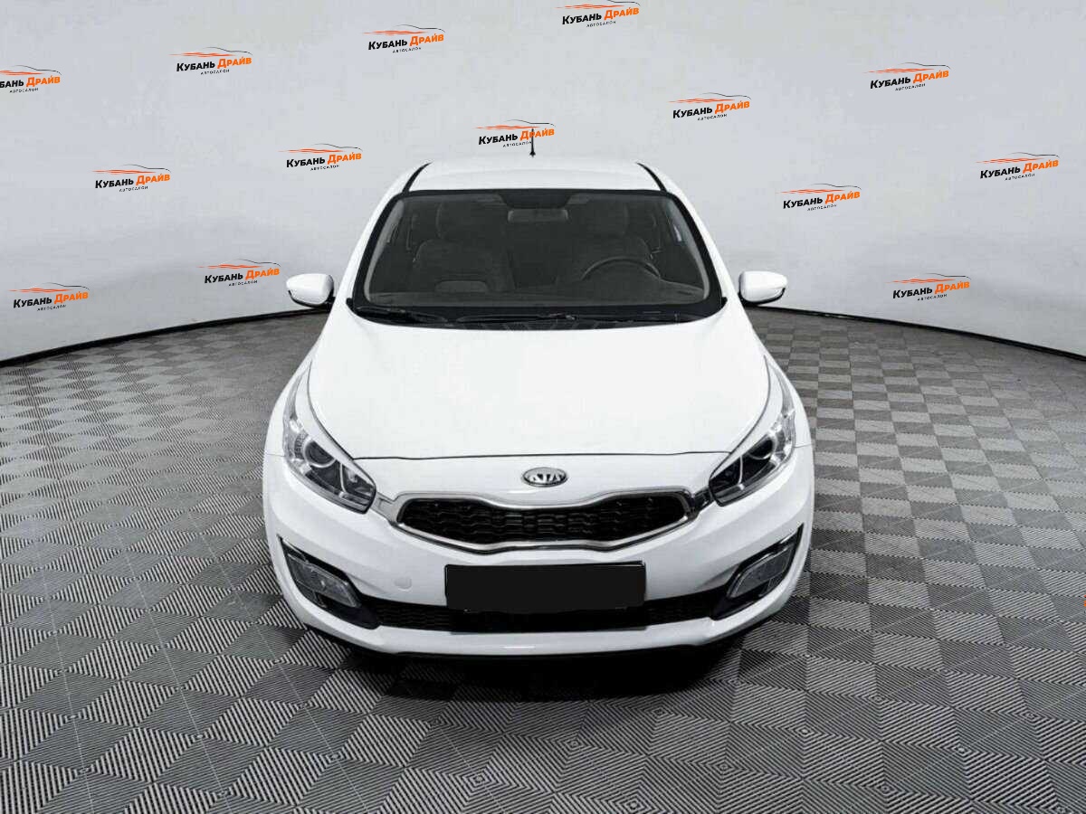 Kia Ceed 2013 года с пробегом. Фото: #1