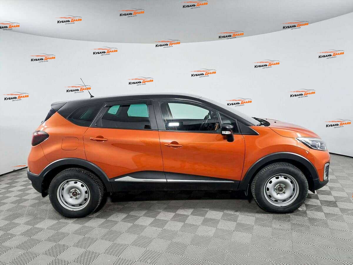 Renault Kaptur 2016 года с пробегом. Фото: #3