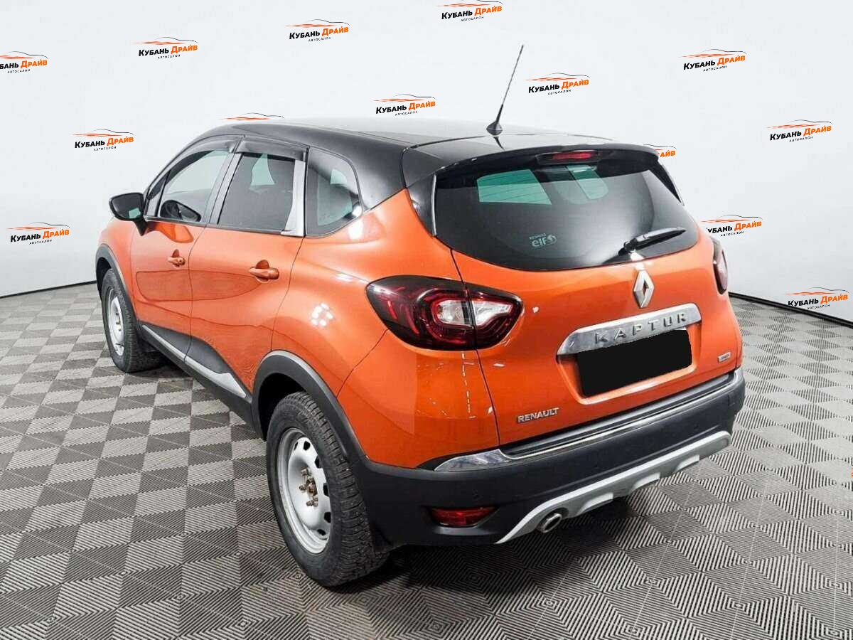 Renault Kaptur 2016 года с пробегом. Фото: #6