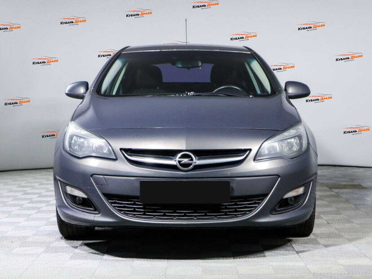 Opel Astra 2014 года с пробегом. Фото: #1