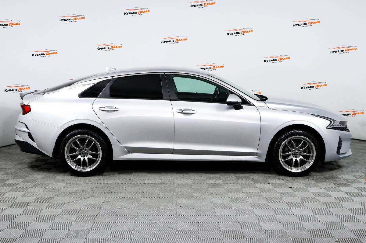 Kia K5 2020 года с пробегом. Фото: #3