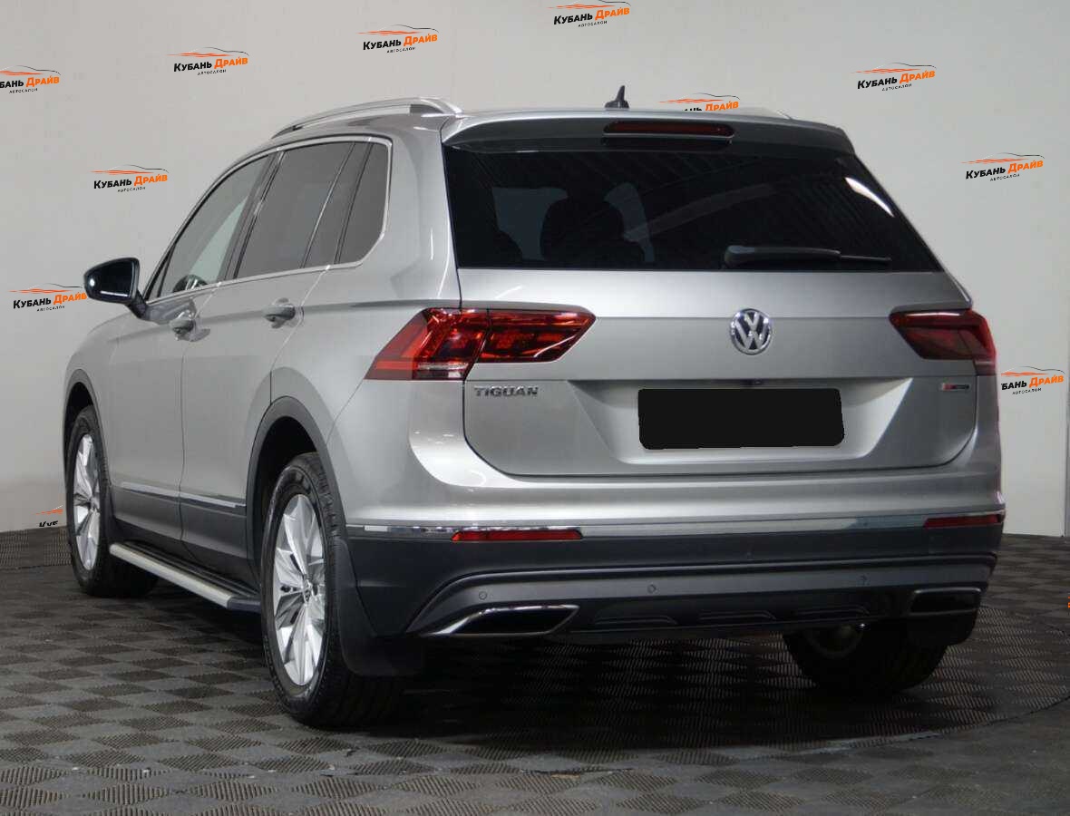 Volkswagen Tiguan 2018 года с пробегом. Фото: #2