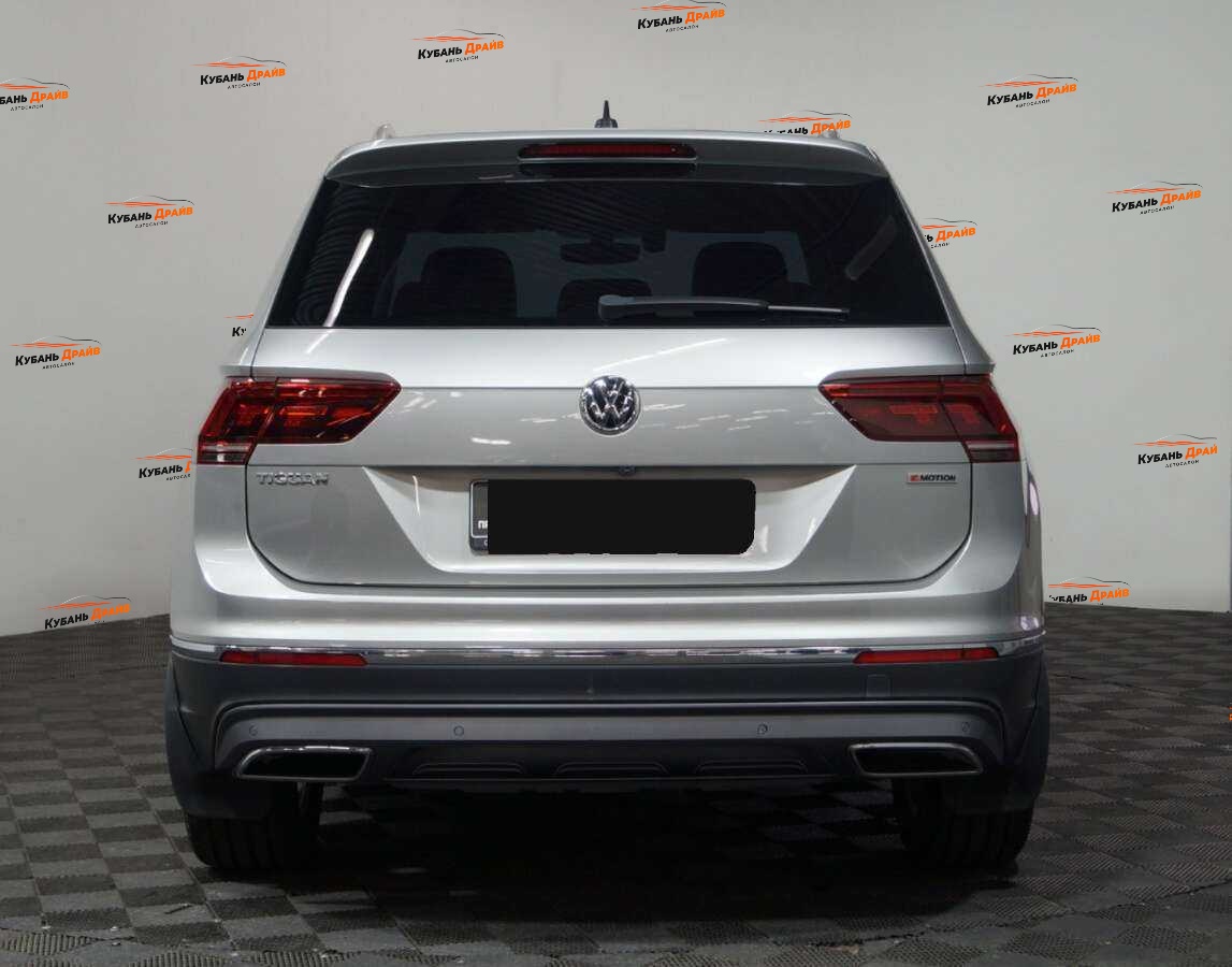 Volkswagen Tiguan 2018 года с пробегом. Фото: #3
