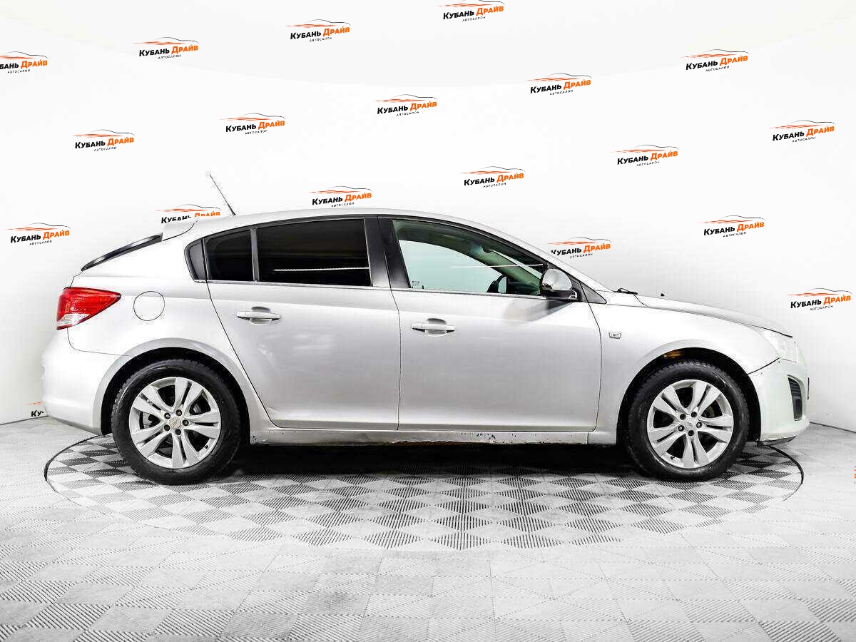 Chevrolet Cruze 2013 года с пробегом. Фото: #3