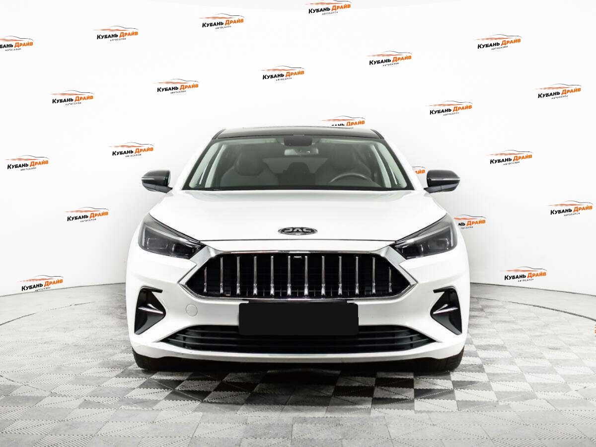 JAC J7 2021 года с пробегом. Фото: #1