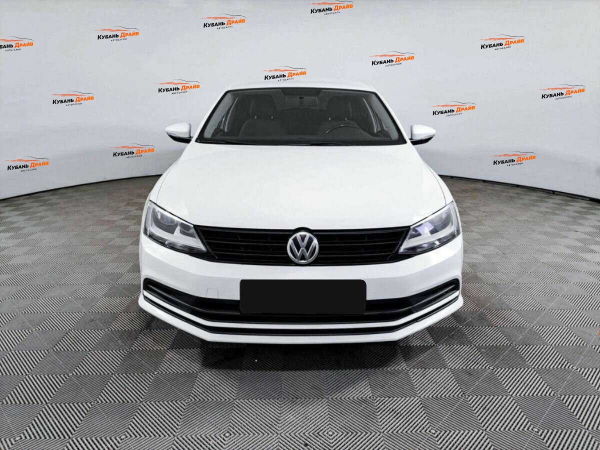 Volkswagen Jetta 2017 года с пробегом. Фото: #1