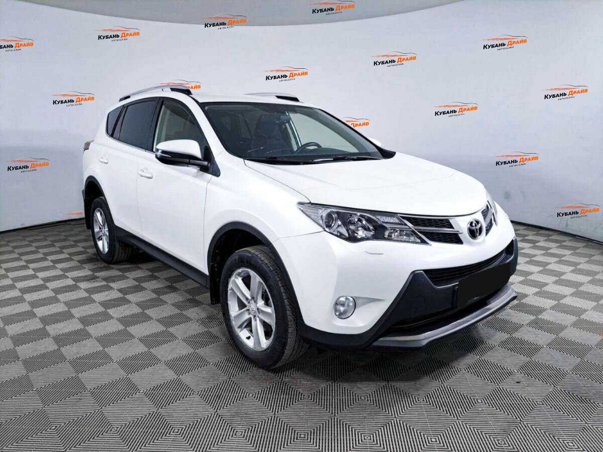 Toyota RAV4 2014 года с пробегом. Фото: #2