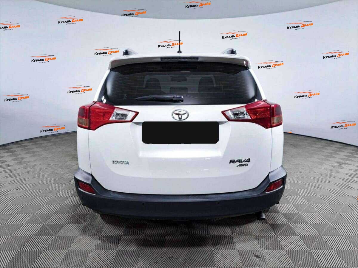 Toyota RAV4 2014 года с пробегом. Фото: #5