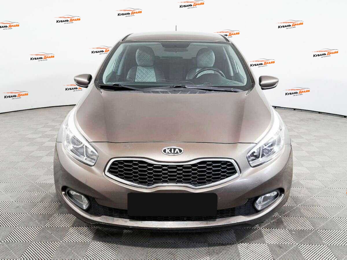 Kia Ceed 2012 года с пробегом. Фото: #1