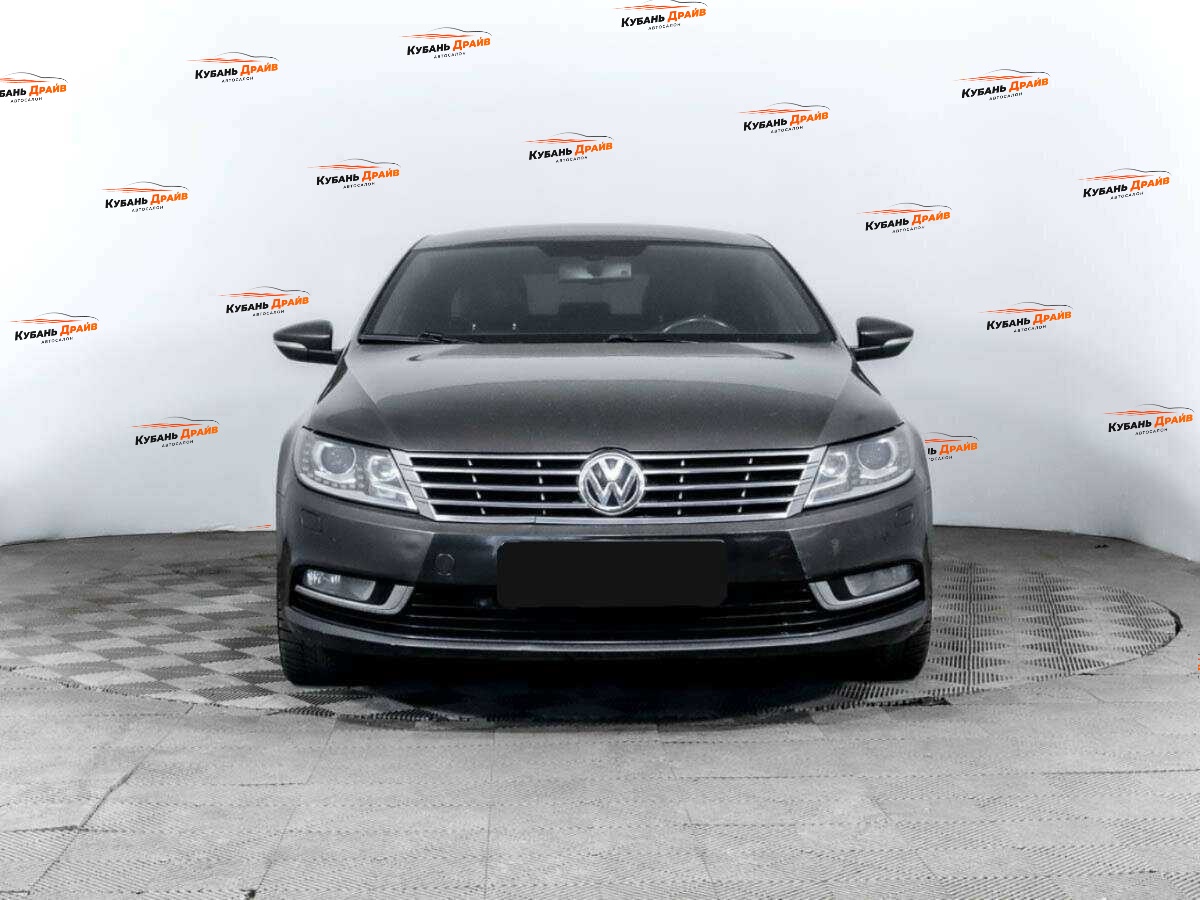Volkswagen Passat CC 2012 года с пробегом. Фото: #1