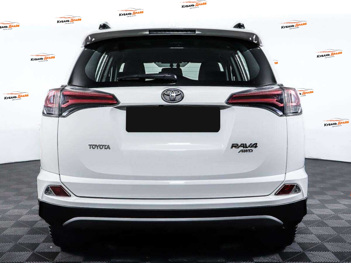 Toyota RAV4 2018 года с пробегом. Фото: #5