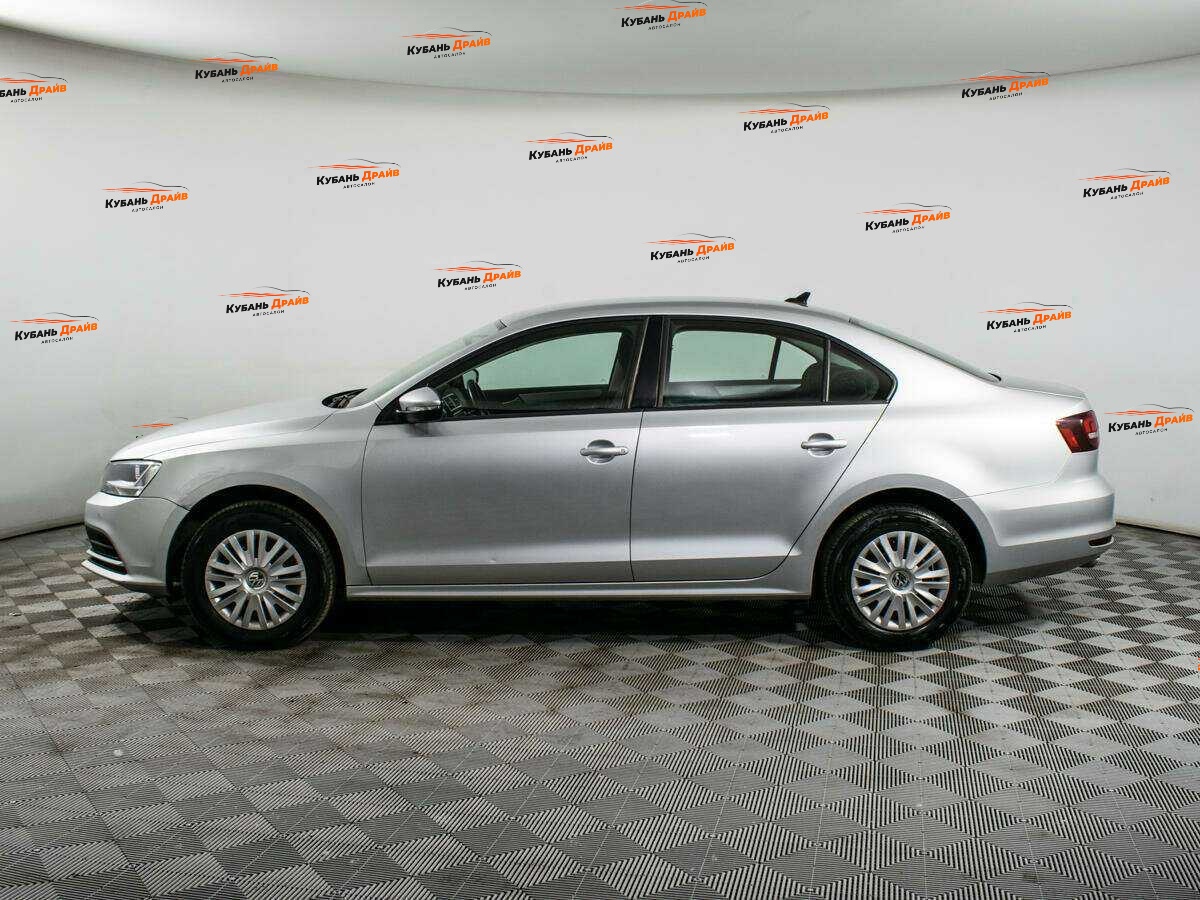 Volkswagen Jetta 2018 года с пробегом. Фото: #7