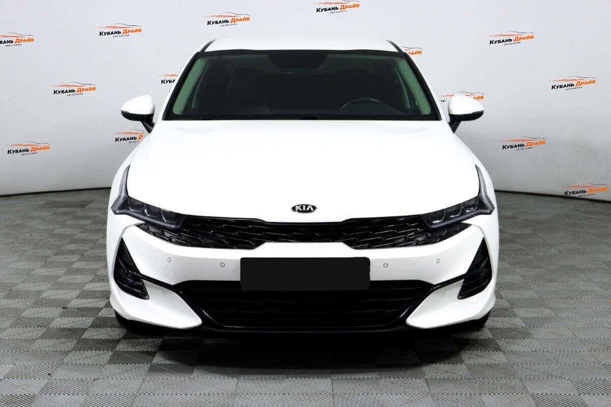 Kia K5 2021 года с пробегом. Фото: #1