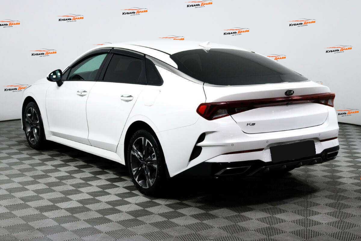 Kia K5 2021 года с пробегом. Фото: #6