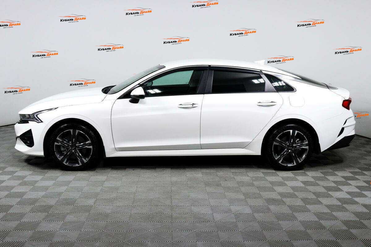 Kia K5 2021 года с пробегом. Фото: #7