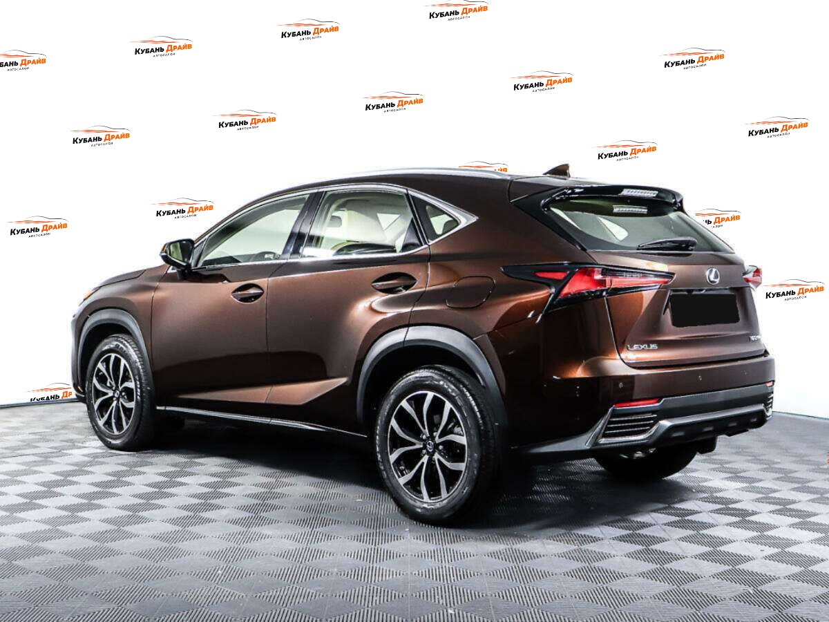 Lexus NX 2017 года с пробегом. Фото: #6