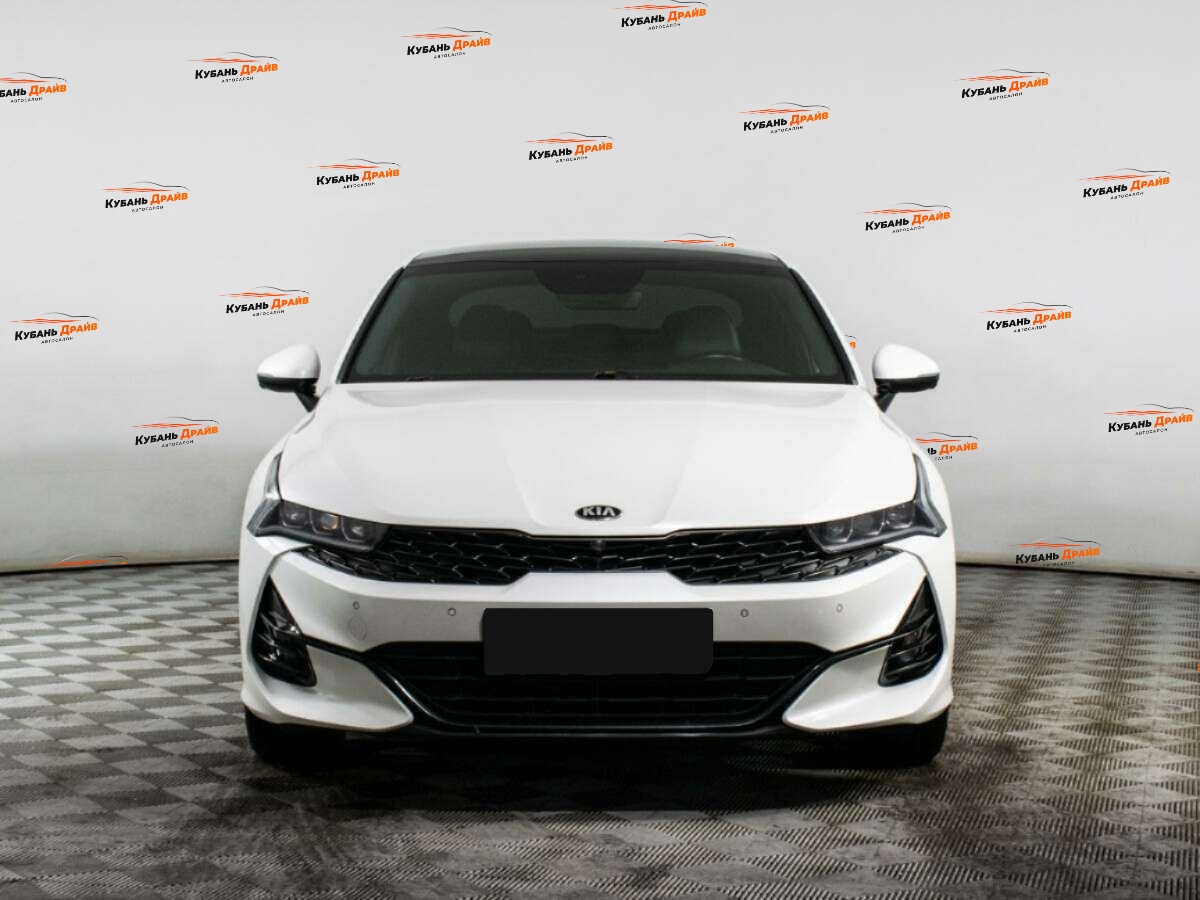 Kia K5 2021 года с пробегом. Фото: #1