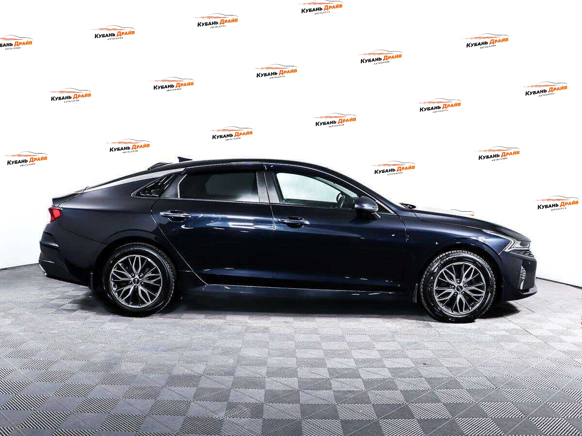 Kia K5 2021 года с пробегом. Фото: #3