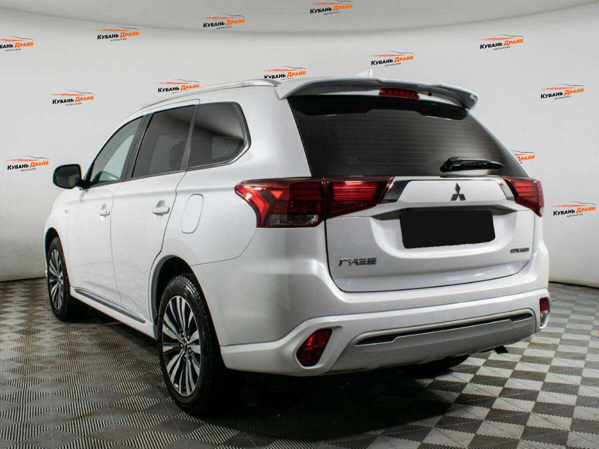 Mitsubishi Outlander 2022 года с пробегом. Фото: #6