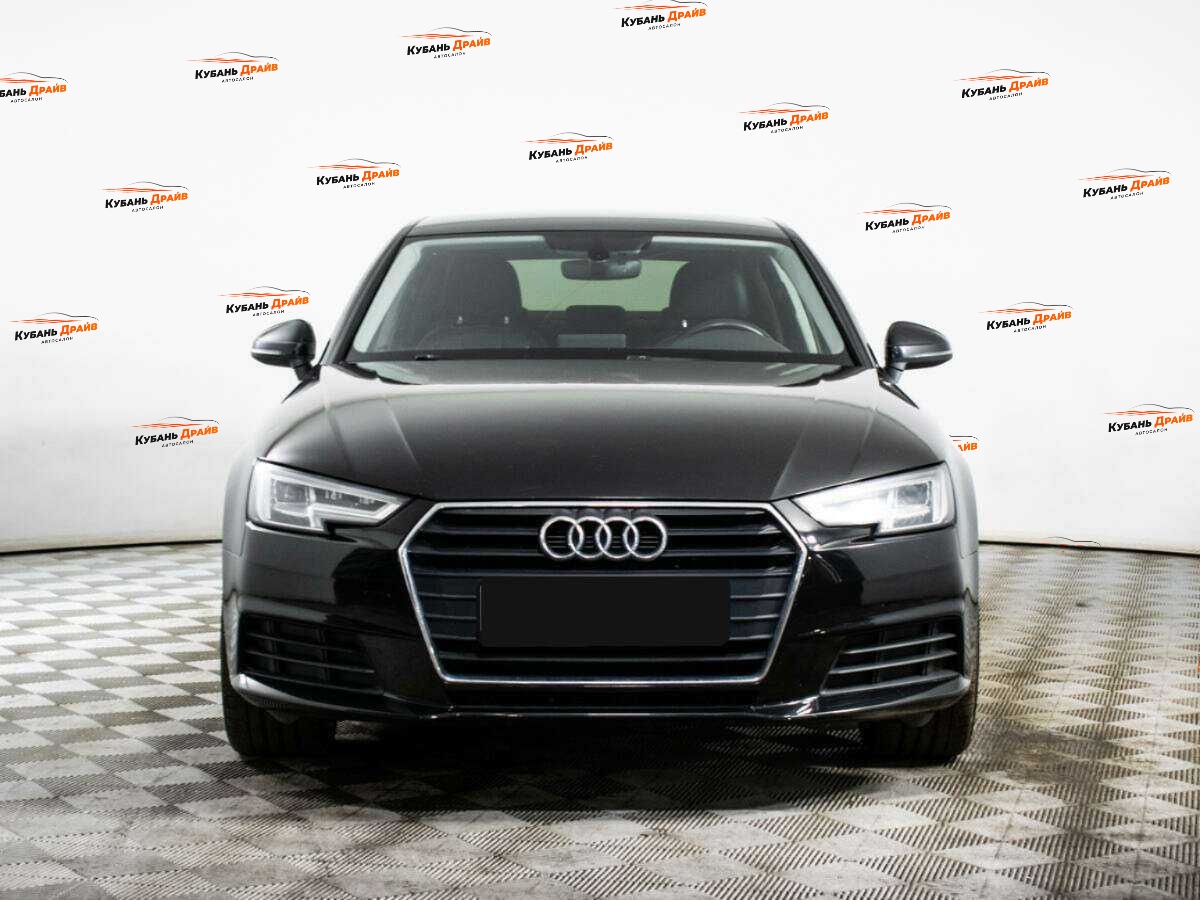 Audi A4 2019 года с пробегом. Фото: #1