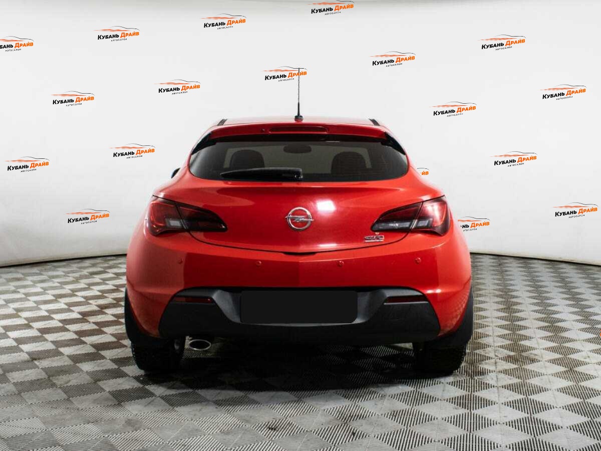 Opel Astra 2013 года с пробегом. Фото: #5