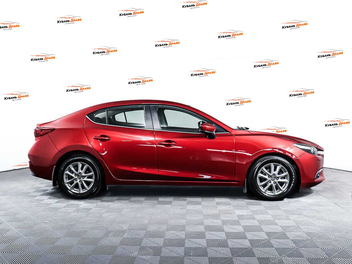 Mazda 3 2018 года с пробегом. Фото: #3