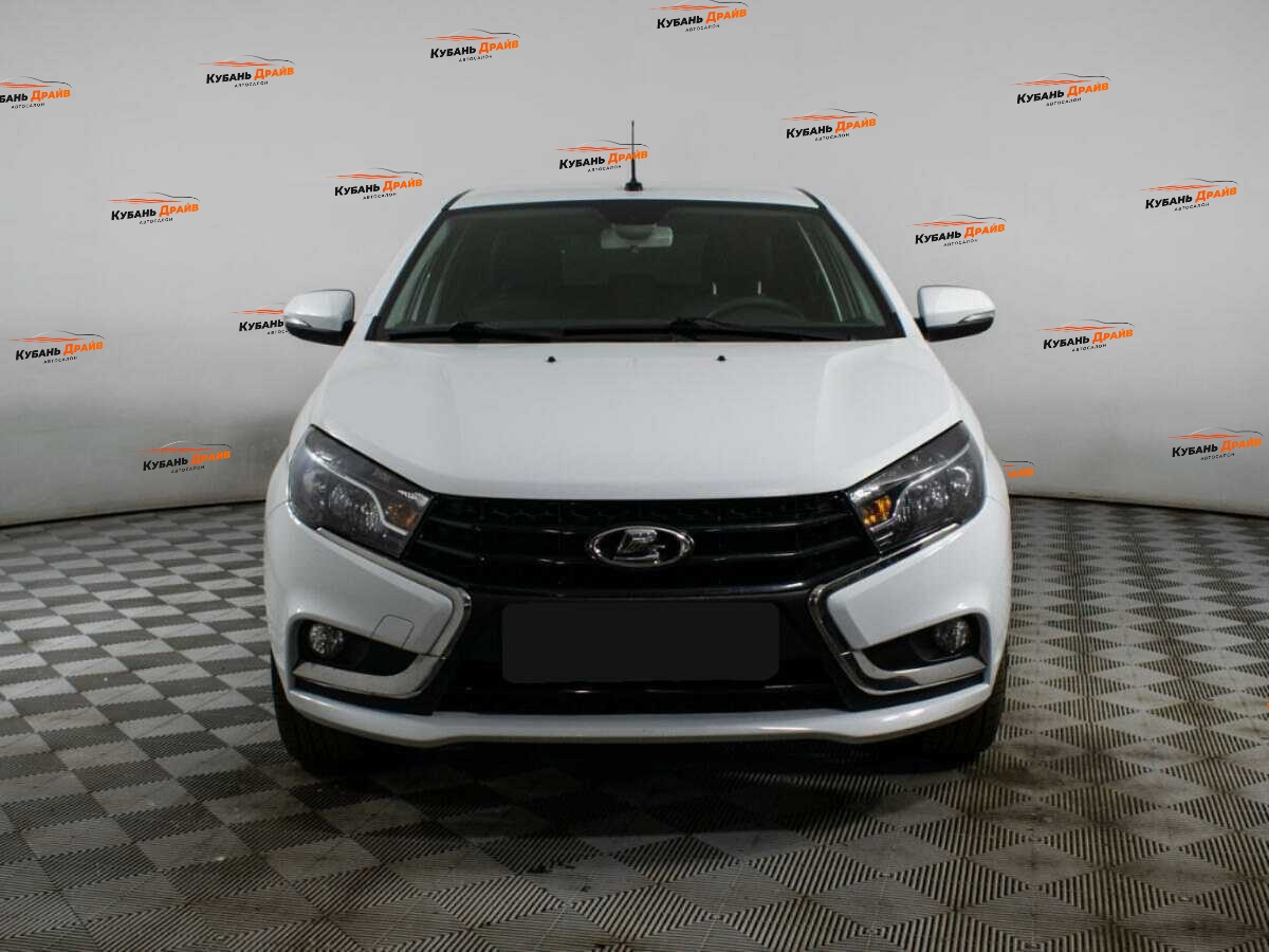Lada (ВАЗ) Vesta 2018 года с пробегом. Фото: #1