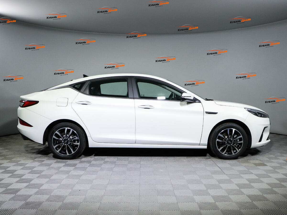 JAC J7 2023 года с пробегом. Фото: #3