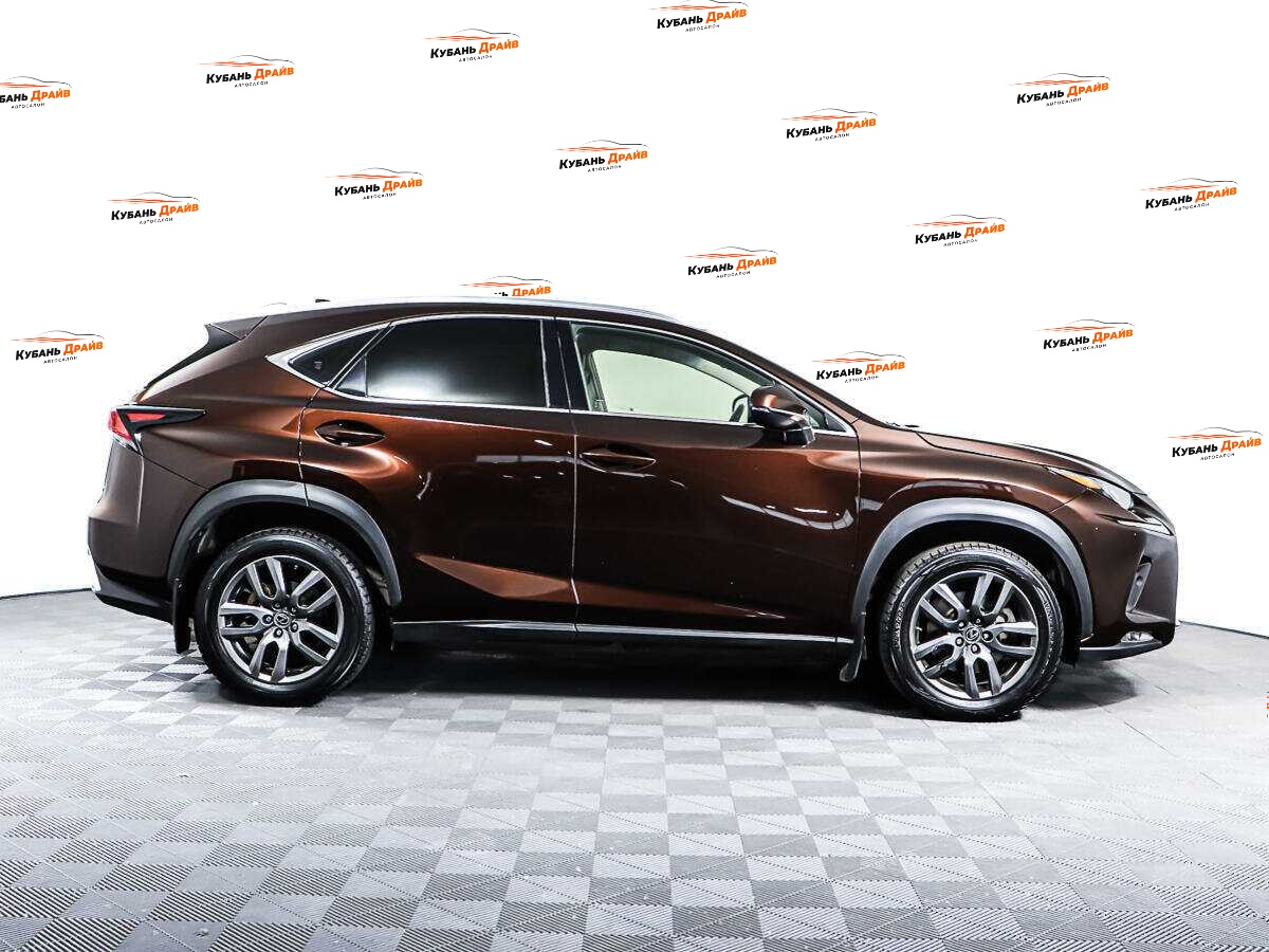 Lexus NX 2018 года с пробегом. Фото: #3