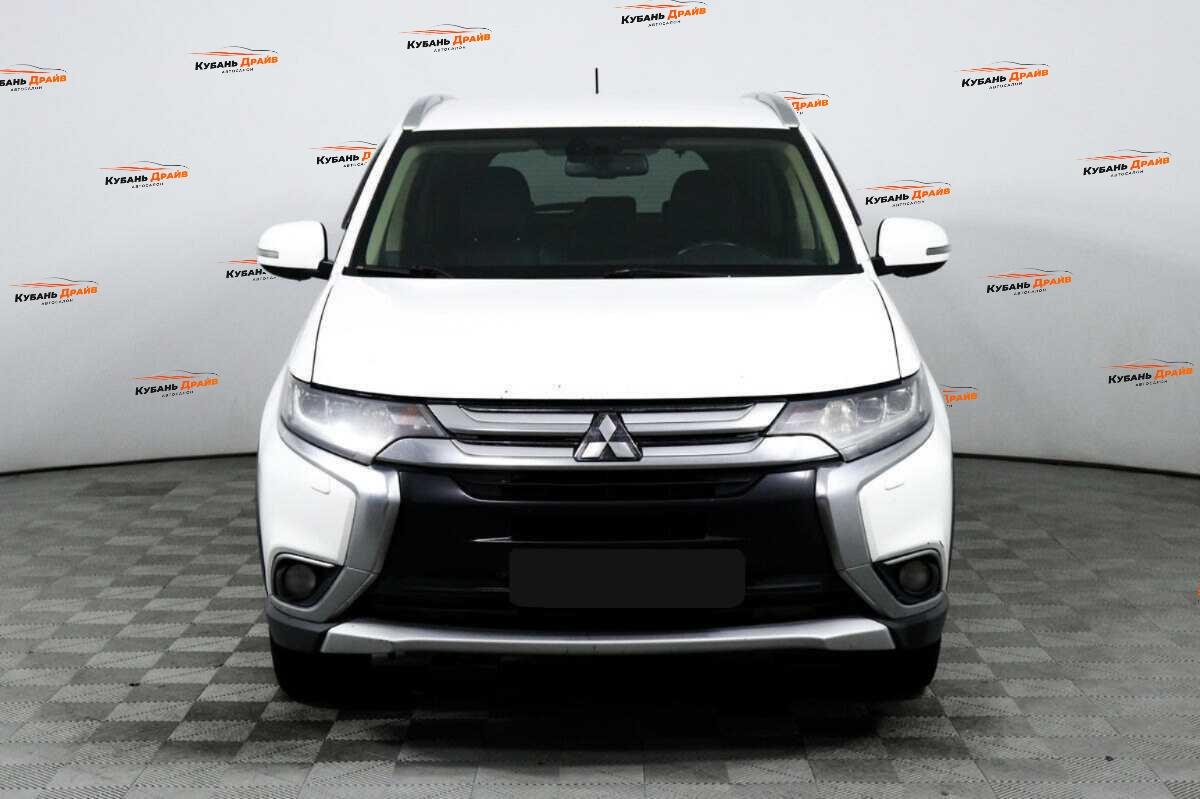 Mitsubishi Outlander 2016 года с пробегом. Фото: #1