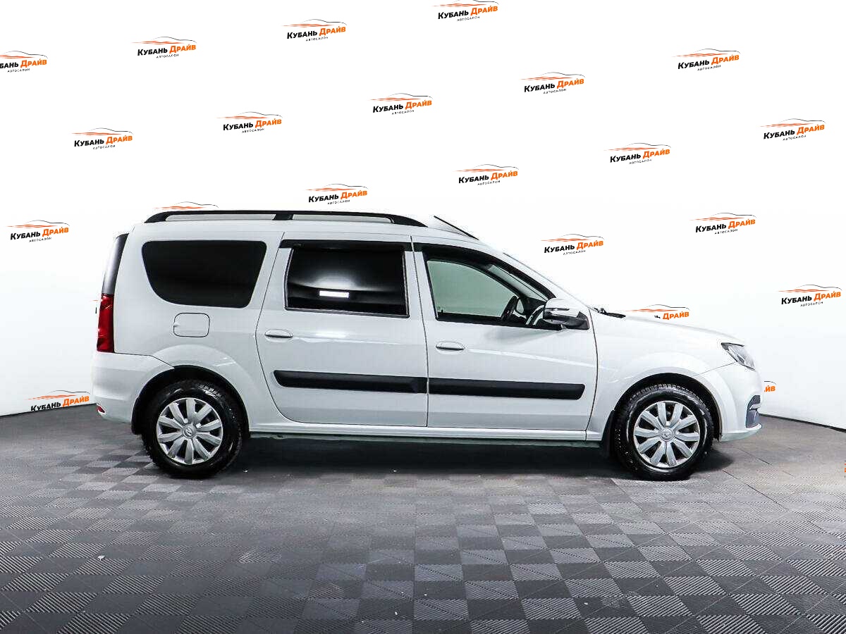 Lada (ВАЗ) Largus 2021 года с пробегом. Фото: #3