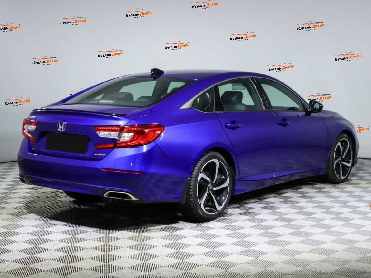 Honda Accord 2022 года с пробегом. Фото: #2