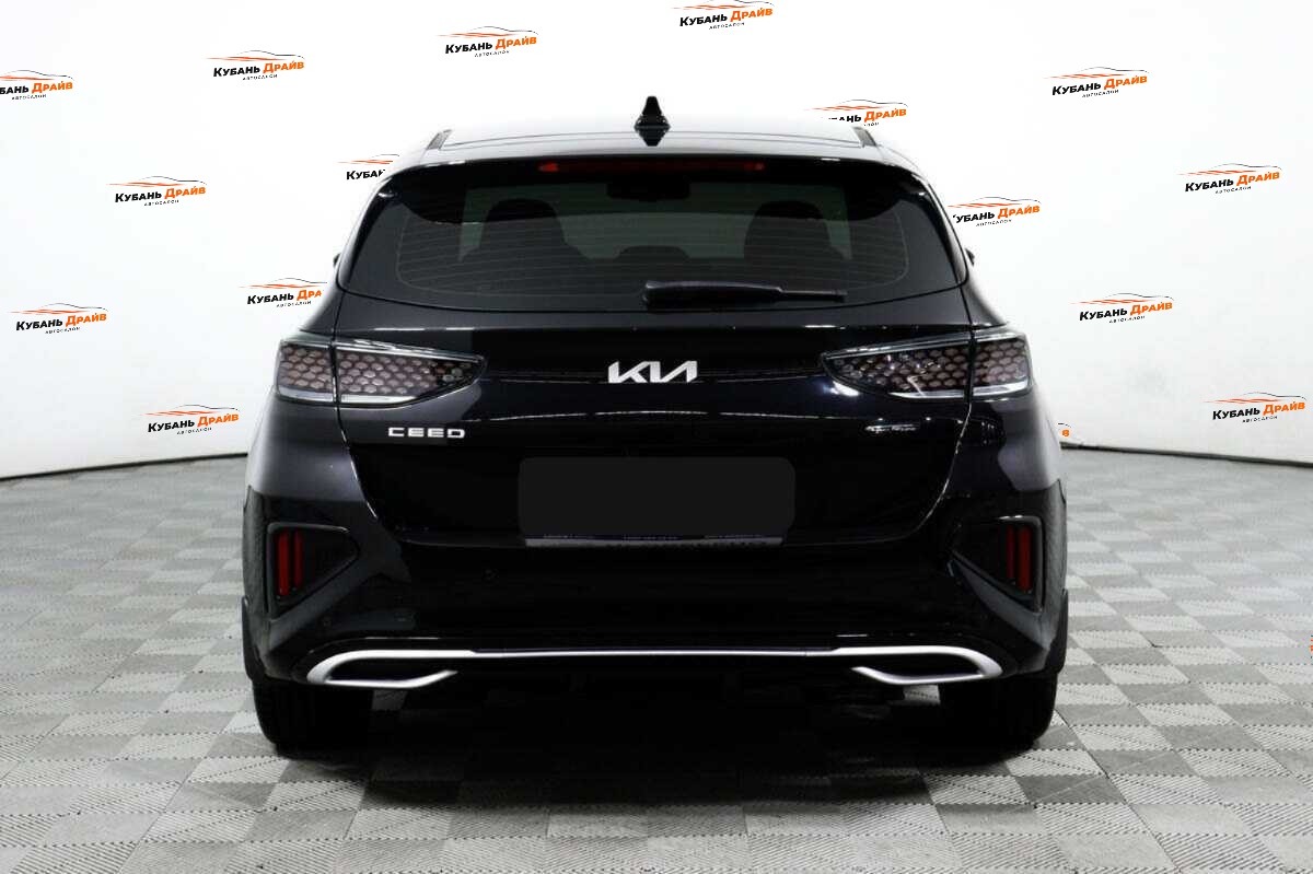 Kia Ceed 2021 года с пробегом. Фото: #5