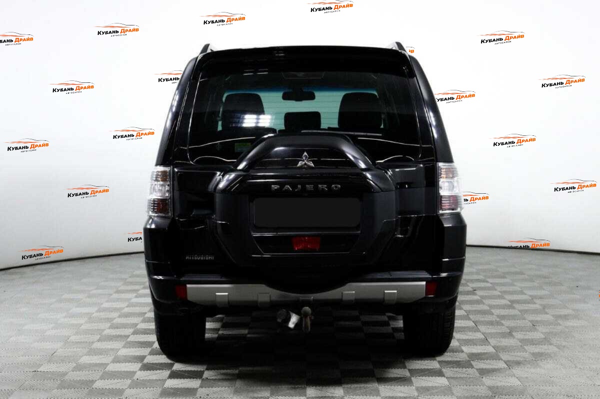 Mitsubishi Pajero 2018 года с пробегом. Фото: #5