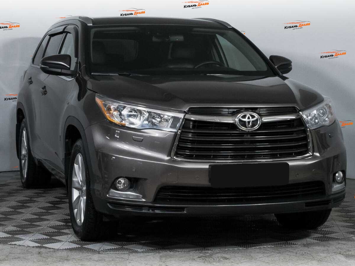 Toyota Highlander 2013 года с пробегом. Фото: #2